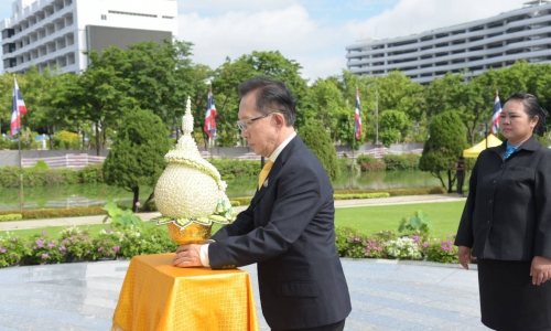 เลขานุการกรมเป็นผู้แทนเข้าร่วมพิธีถวายเครื่องราชสักการะและวางพานพุ่ม พระอนุสาวรีย์จอมพล สมเด็จพระราชปิตุลา บรมพงศภิมุข เจ้าฟ้าภาณุรังสีสว่างวงศ์ กรมพระยาภาณุพันธุวงศ์วรเดช