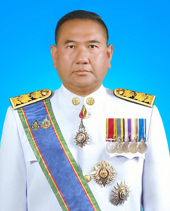 นายกฤติพิพัฒน์ รัตนนาวินกุล