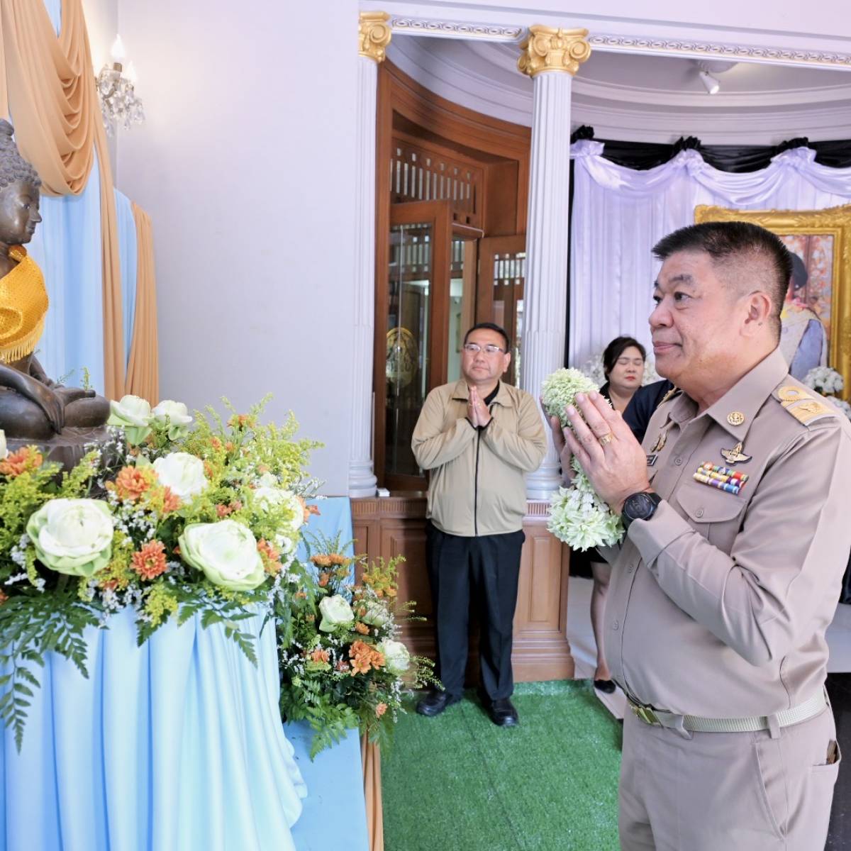 รอธ.พงษ์พันธ์ฯ อัญเชิญพระพุทธอุดมสุข สรงน้ำพระ เนื่องในวันสงกรานต์ 2569