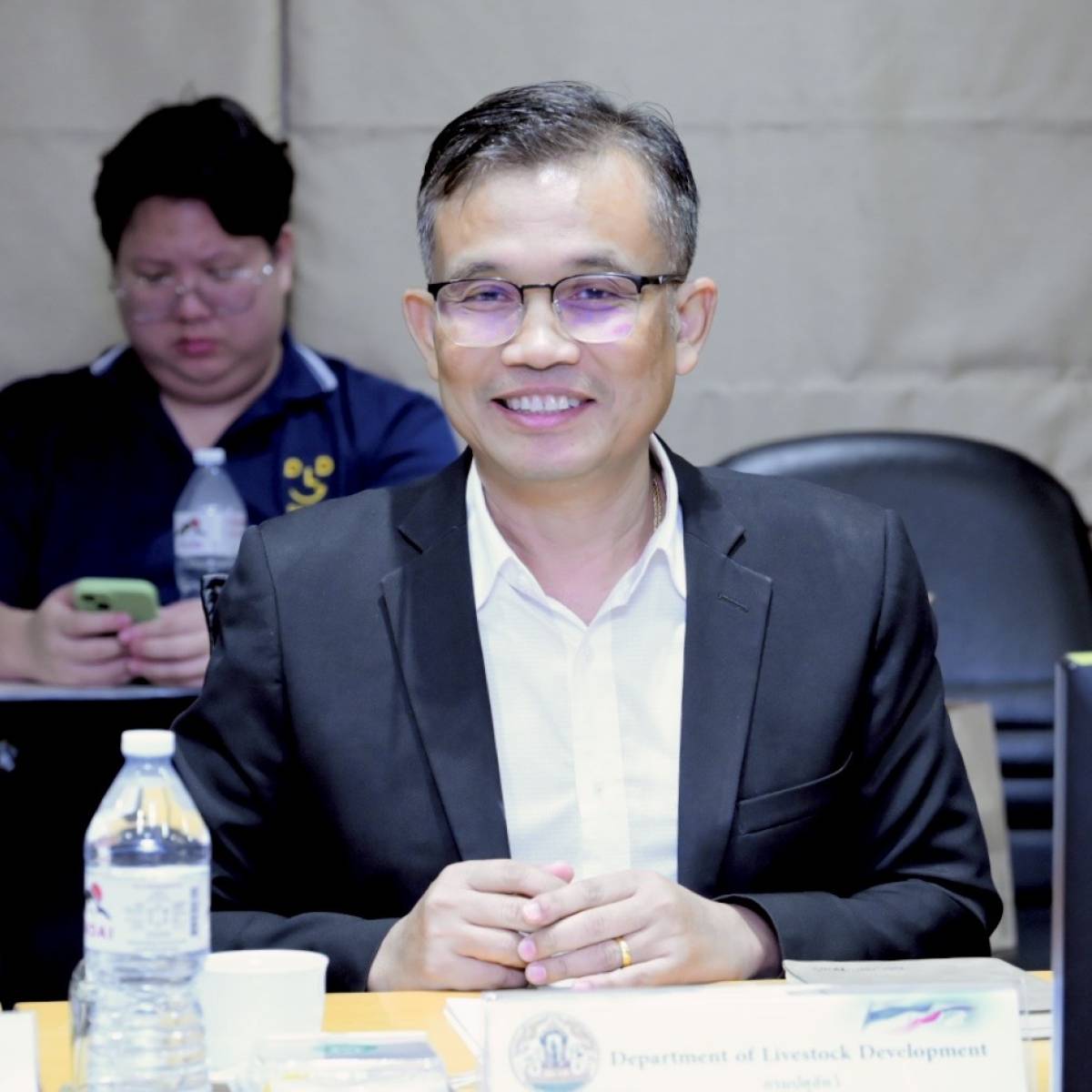 กรมปศุสัตว์ร่วมต้อนรับผู้อำนวยการใหญ่ WOAH พร้อมหารือยกระดับความร่วมมือด้านสุขภาพสัตว์และมาตรฐานสากล