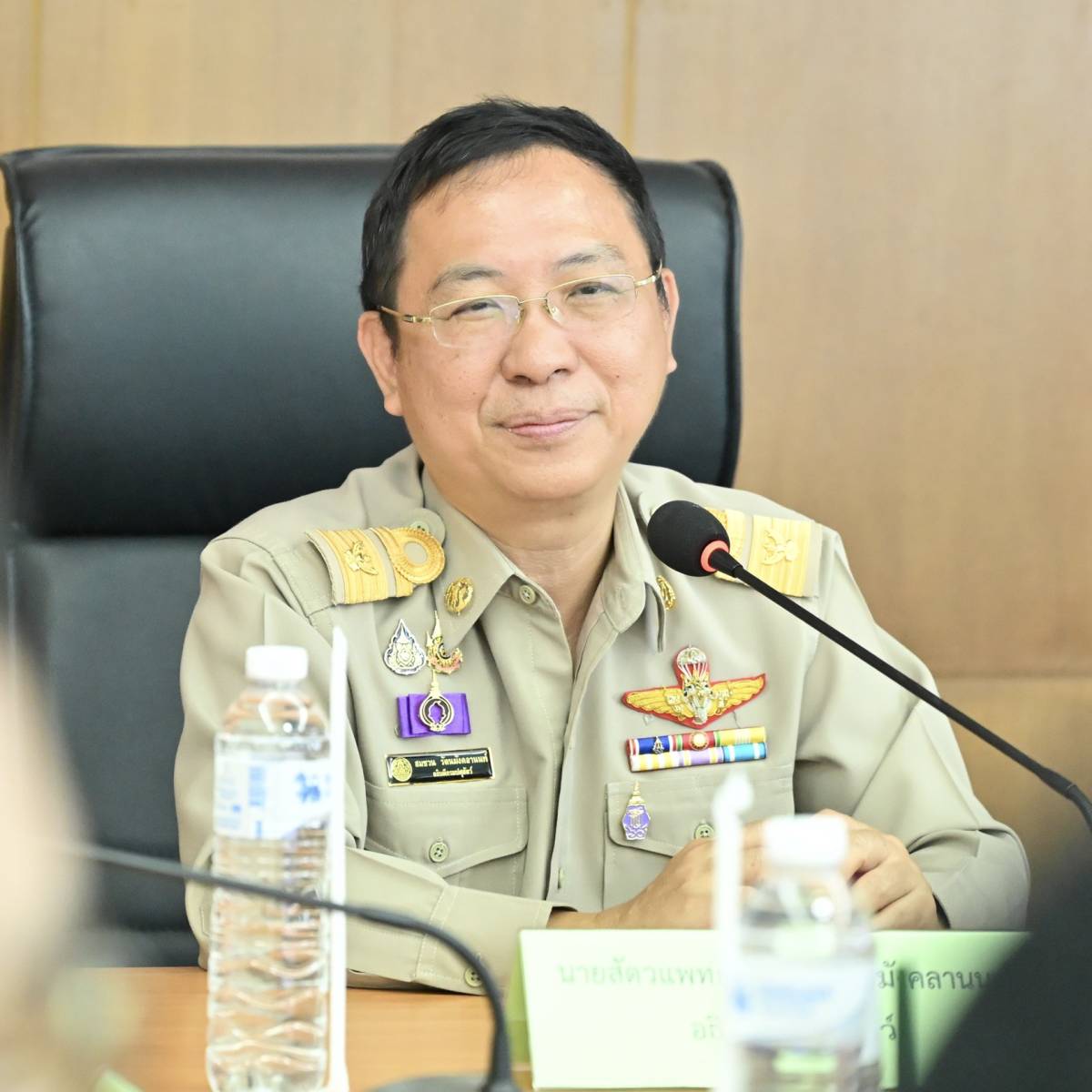 อธิบดีกรมปศุสัตว์ ประชุม DLD-C พร้อมมอบนโยบายการปฏิบัติงานแก่เจ้าหน้าที่สำนักงานปศุสัตว์จังหวัดสกลนคร